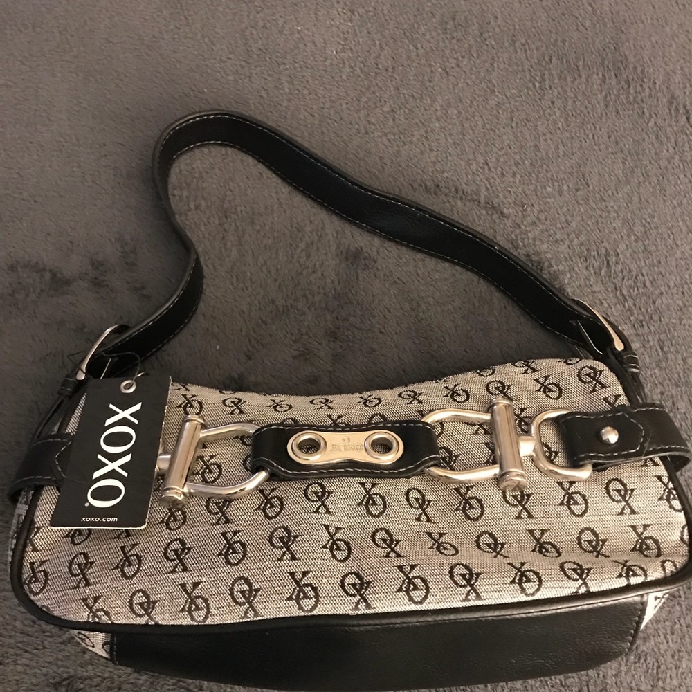 XOXO Black and White hand bag- Hot to Trot - Lily
